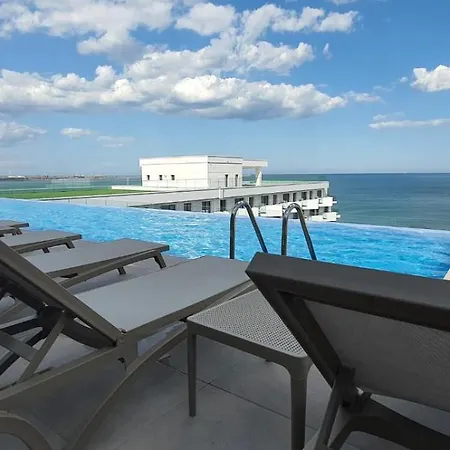 아파트 Infinity Pool & Năvodari